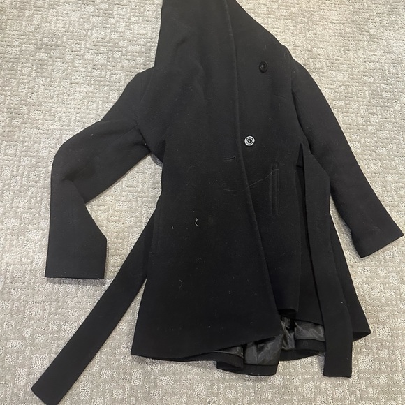 Trina Turk wool coat great for Fall and early winter - Picture 4 of 5